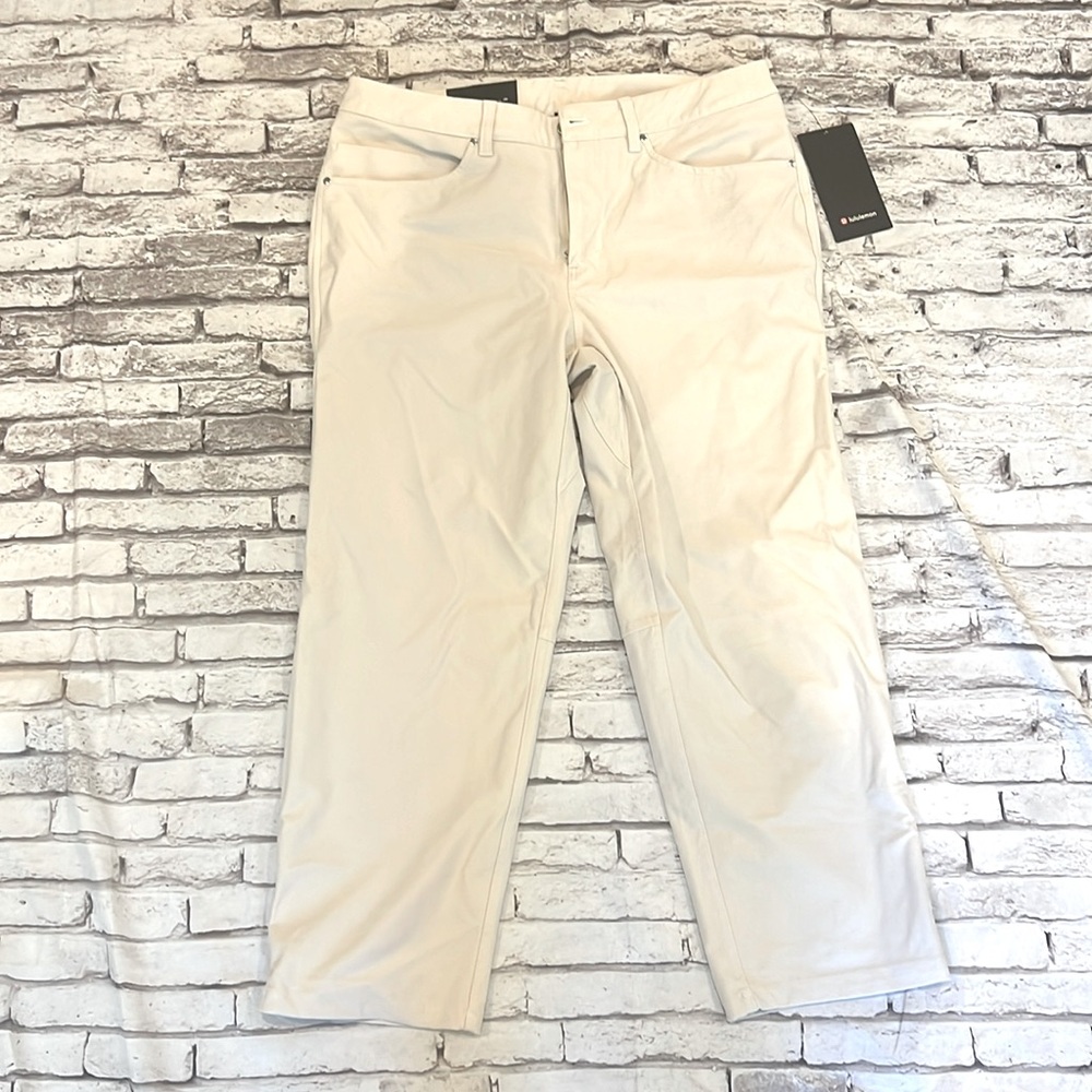 Lululemon NWT ABC cropped pant size 36